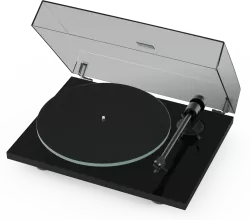 Проигрыватель виниловых пластинок Pro-Ject T1 Piano Black