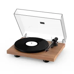 Проигрыватель винила Pro-Ject Debut Carbon EVO High Gloss Black