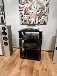 Стойка под Hi-Fi/High-End аппаратуру VOXmodule MC01