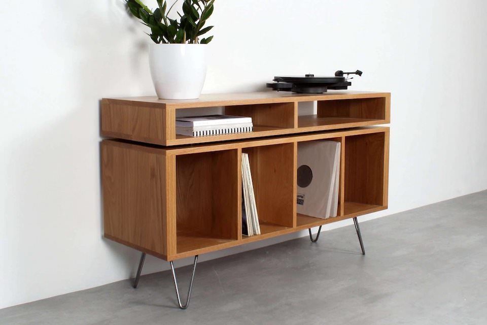 Как выбрать стойку для проигрывателя виниловых пластинок?