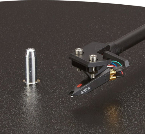 Проигрыватель пластинок Pro-Ject Elemental White/Black