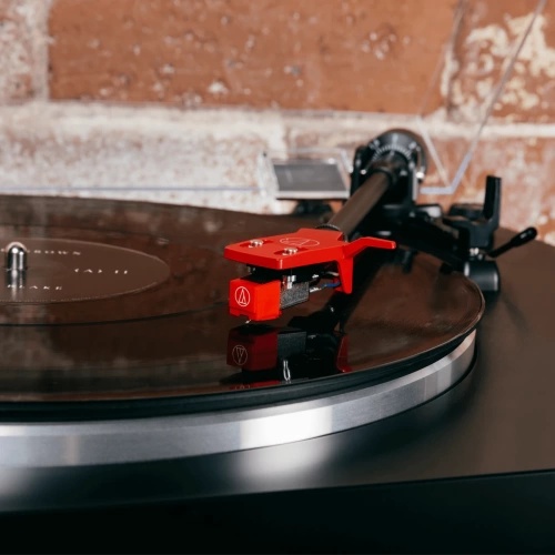 Проигрыватель виниловых пластинок Audio-Technica AT-LP3 Black