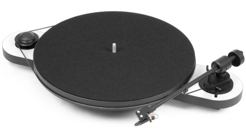 Проигрыватель пластинок Pro-Ject Elemental White/Black