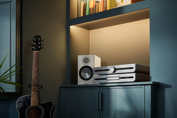 Интегральный усилитель Roksan Attessa Integrated Amplifier Black