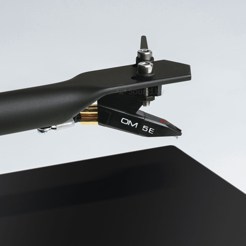 Проигрыватель виниловых пластинок Pro-Ject T1