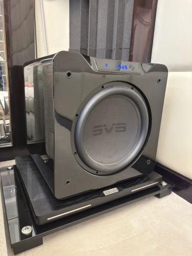Стойка под Hi-Fi/High-End аппаратуру VOXmodule MC01